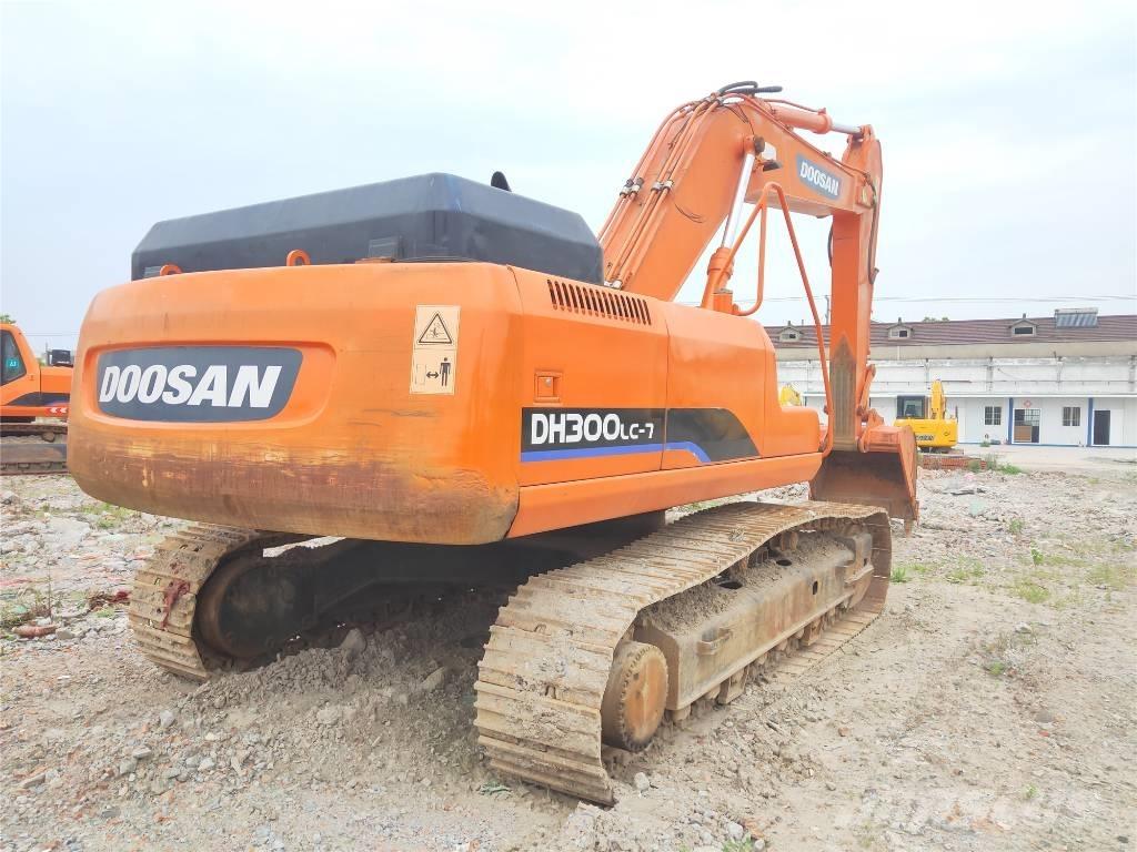Doosan DH300LC-7 Vikšriniai ekskavatoriai