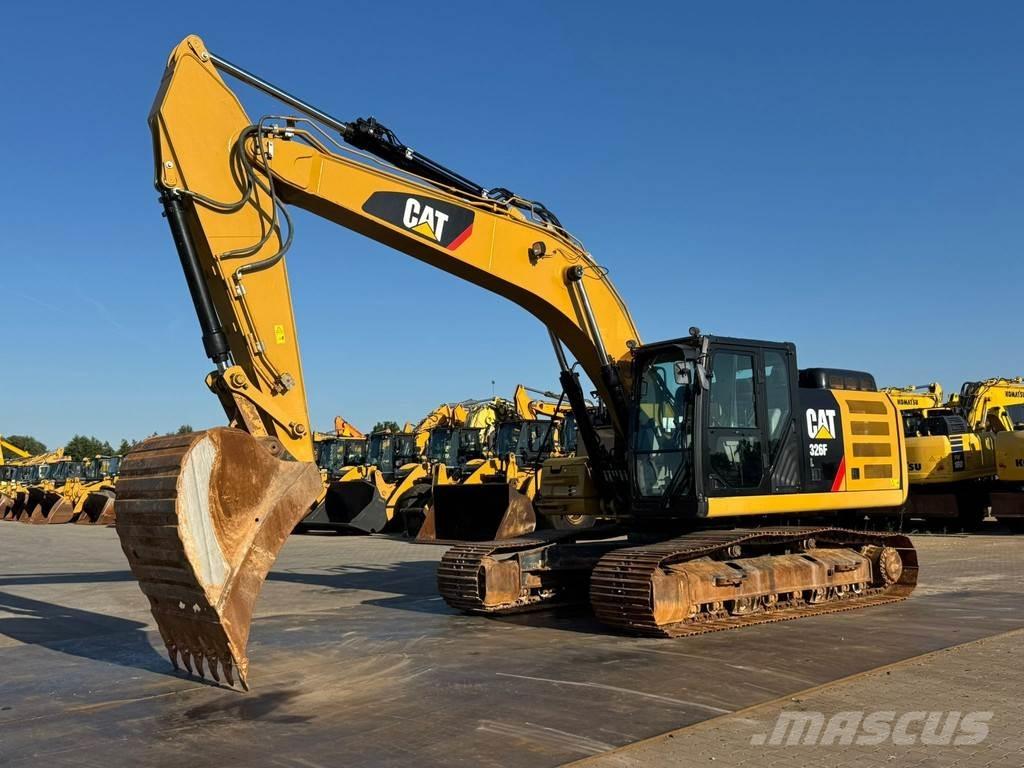 CAT 326FL Vikšriniai ekskavatoriai