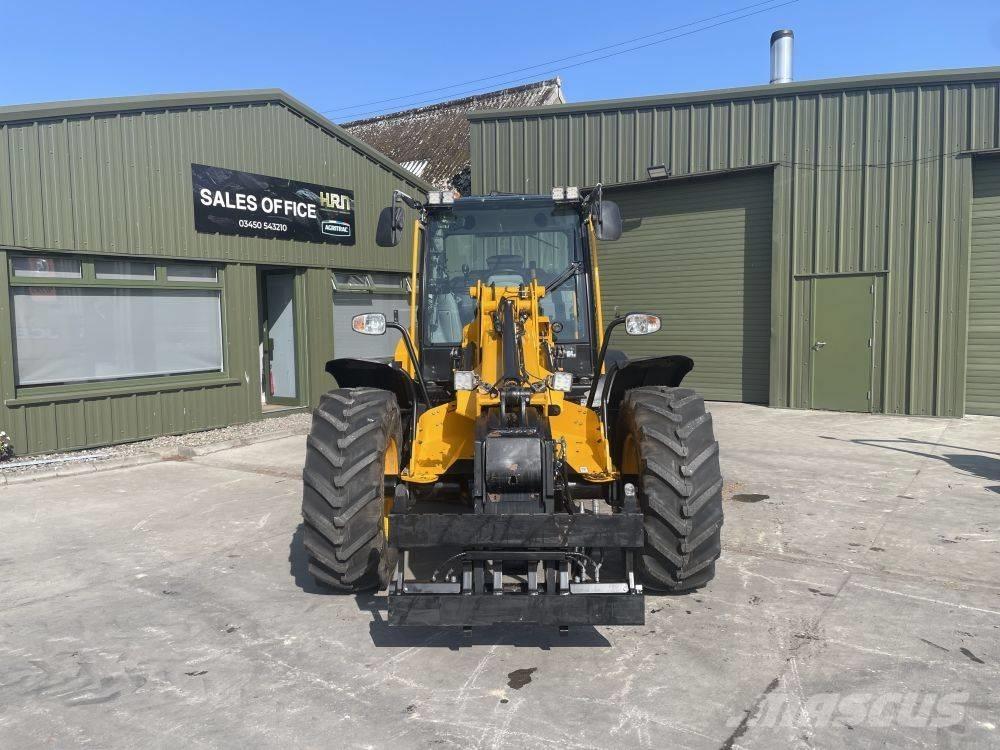 JCB TM 320 S Teleskopiniai krautuvai žemės ūkiui