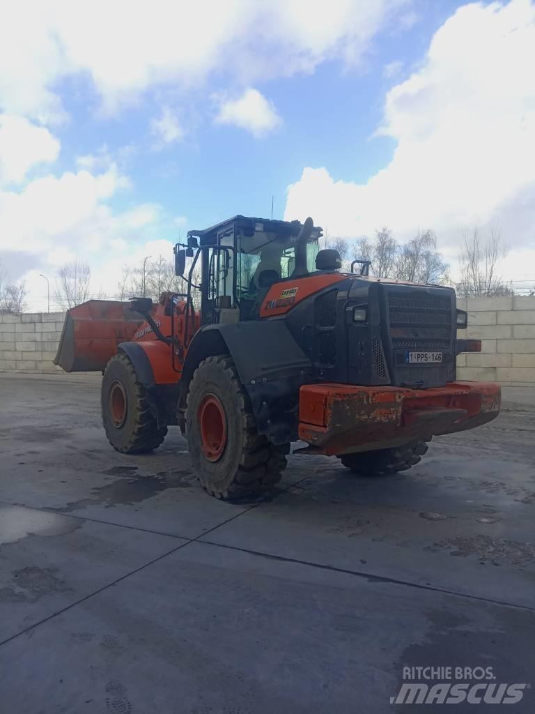 Hitachi ZW 220-6 Ratiniai ekskavatoriai