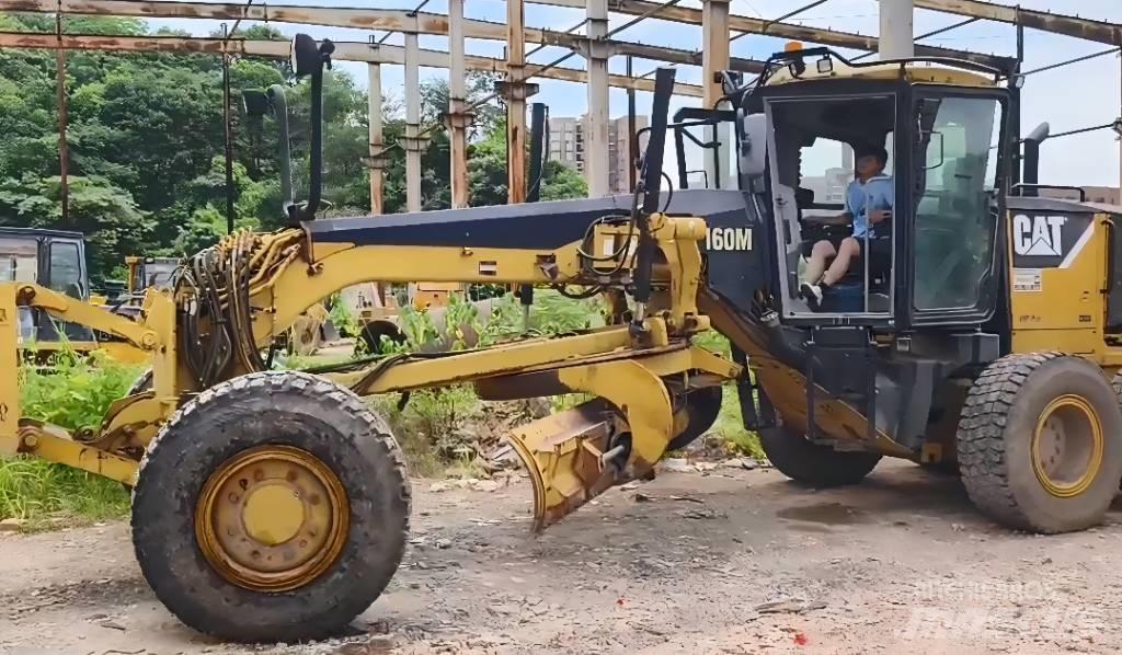 CAT 160 M Greideriai