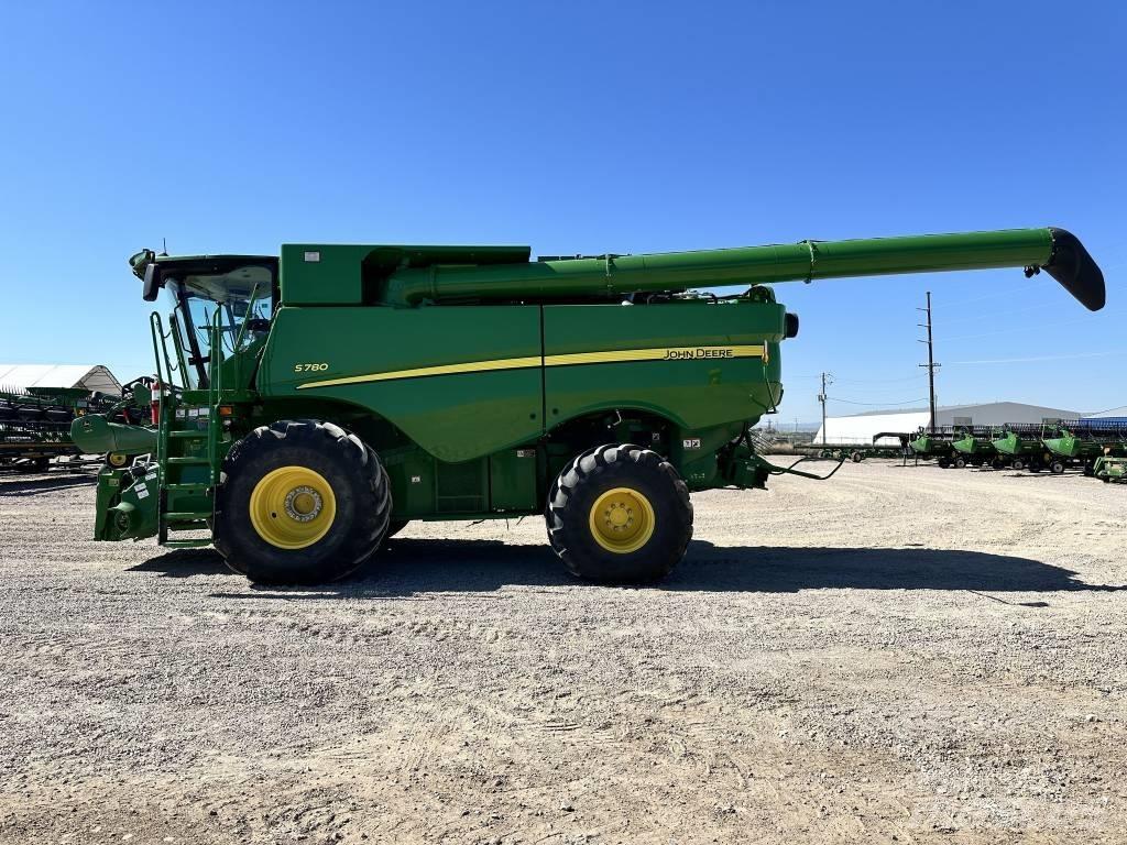 John Deere S 780 Derliaus nuėmimo kombainai