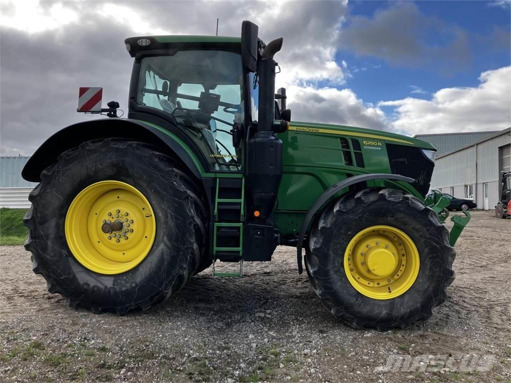 John Deere 6250R Traktoriai