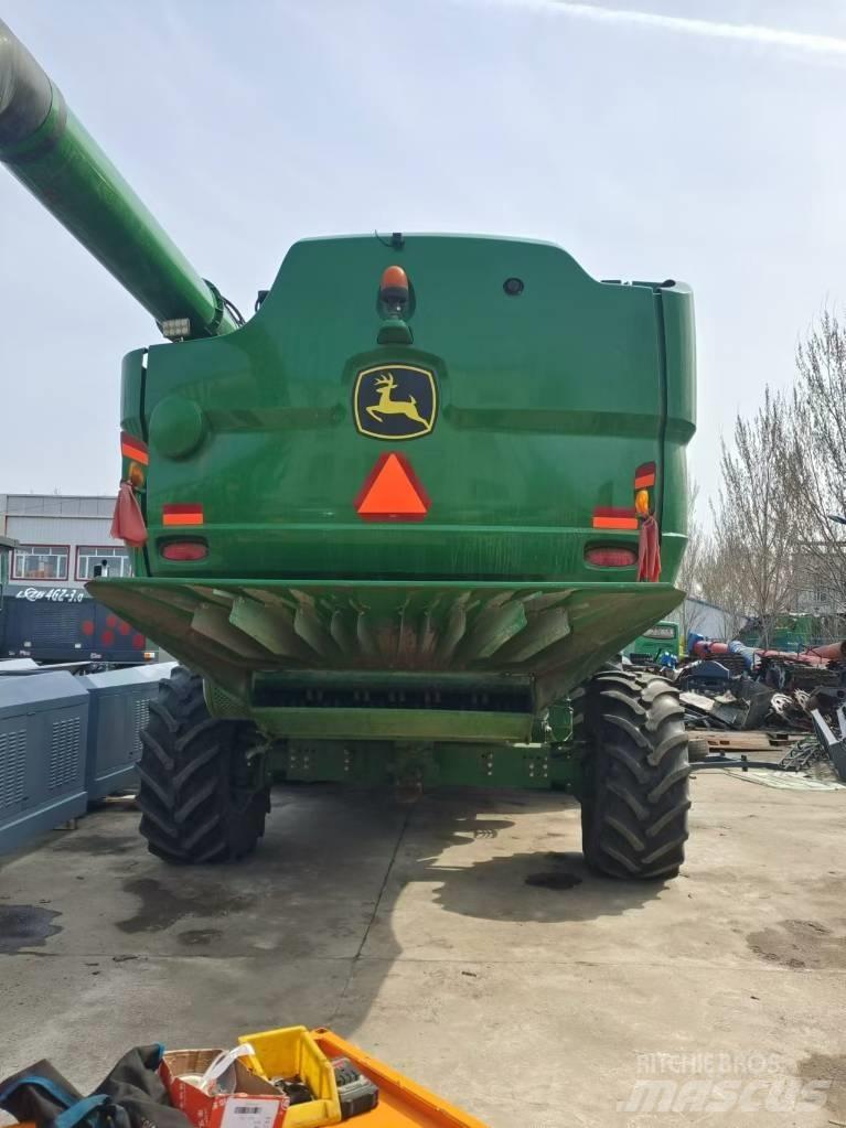 John Deere S660 Derliaus nuėmimo kombainai