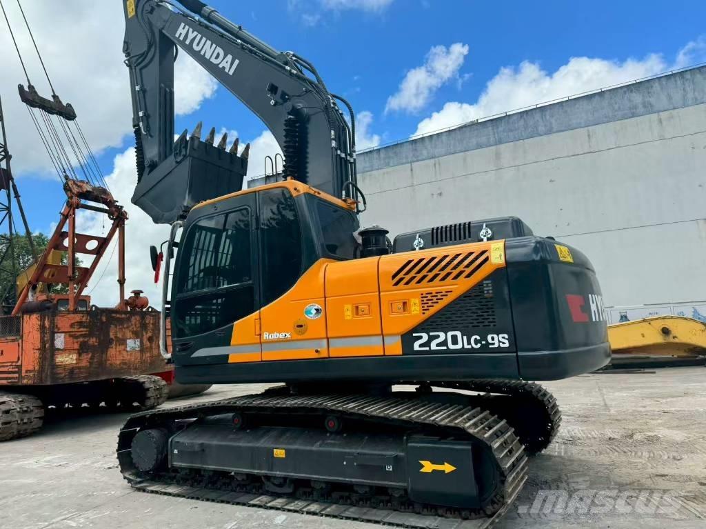 Hyundai r220lc-9s Vidutinės galios ekskavatoriai 7-12 t