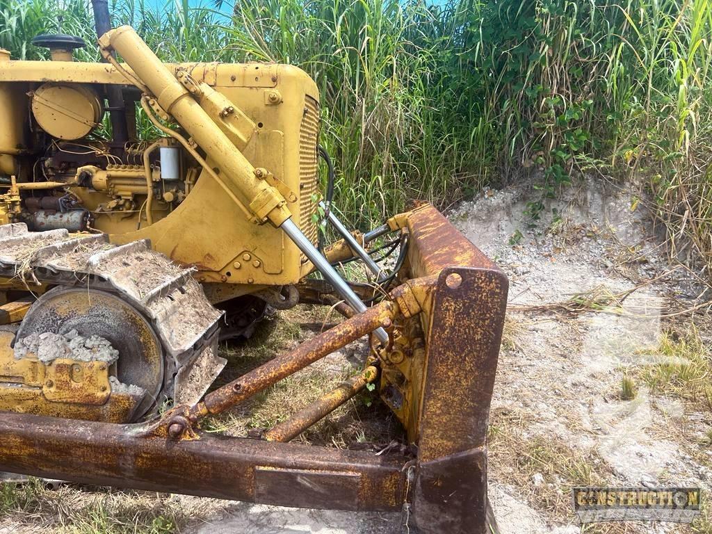 CAT D 6 C Vikšriniai buldozeriai