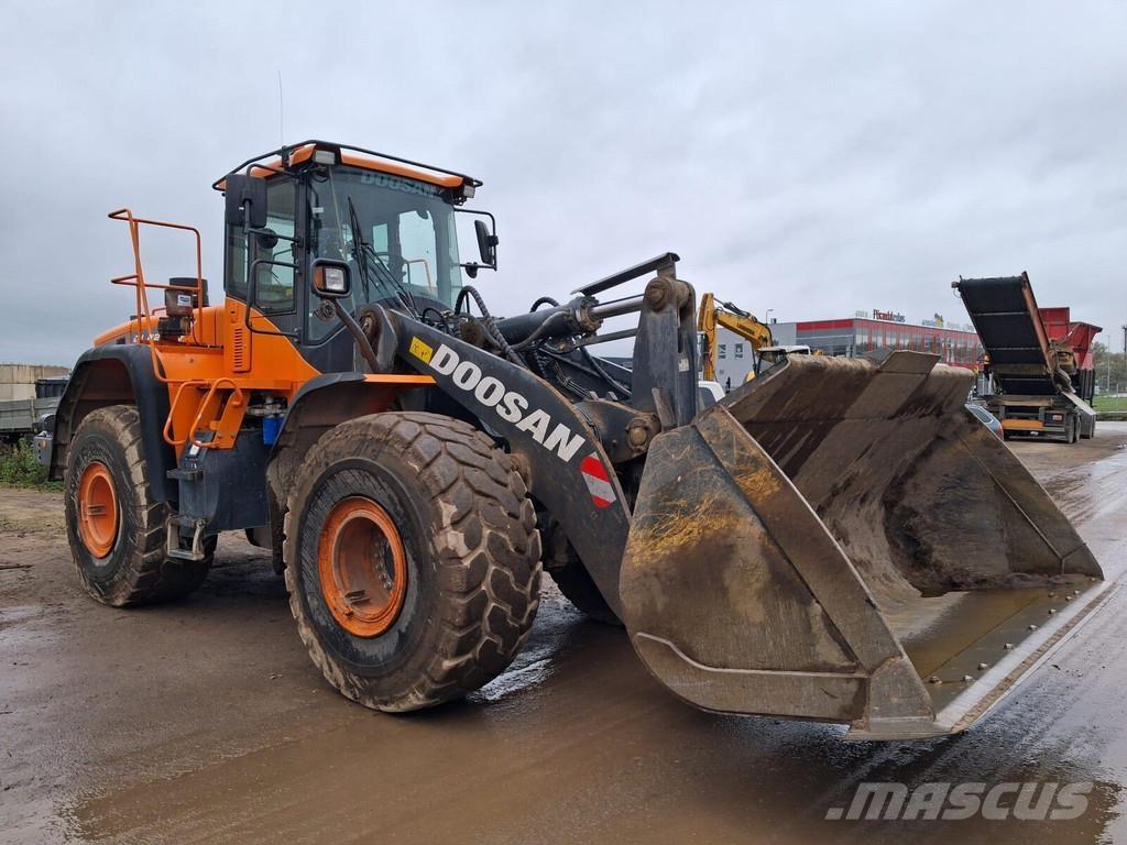 Doosan DL420 Naudoti ratiniai krautuvai