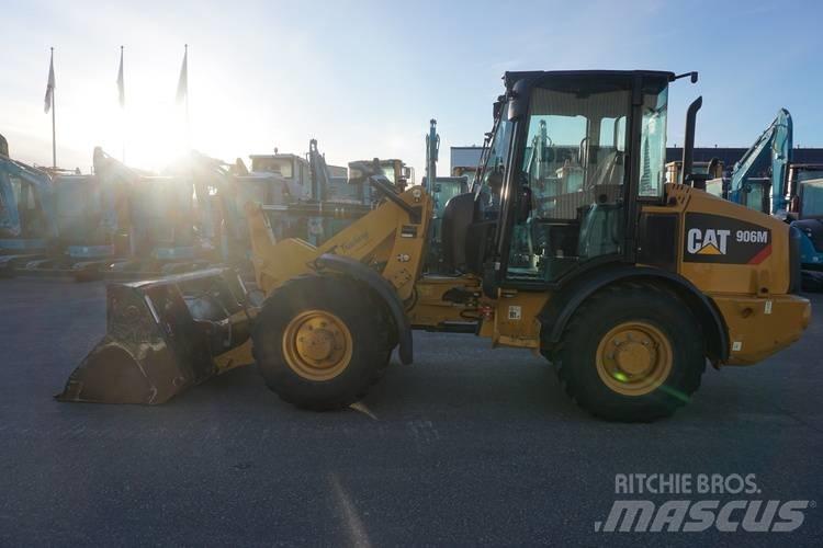CAT 906 M Naudoti ratiniai krautuvai