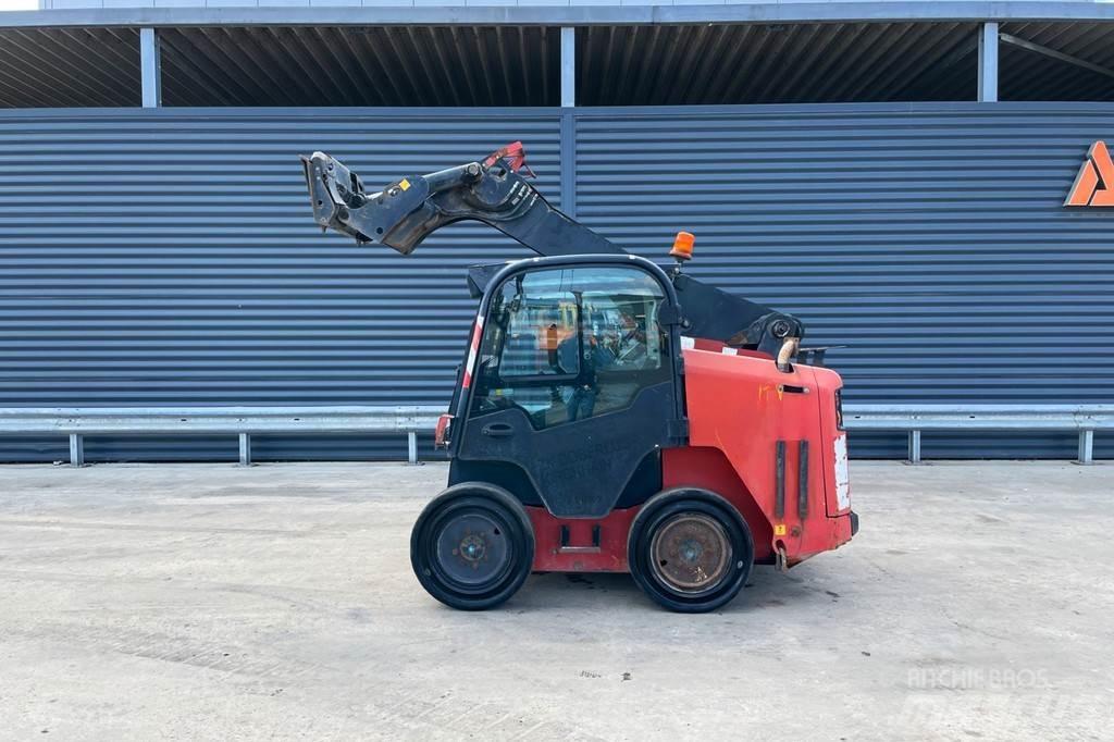 JCB R260 Skiedrovežiai
