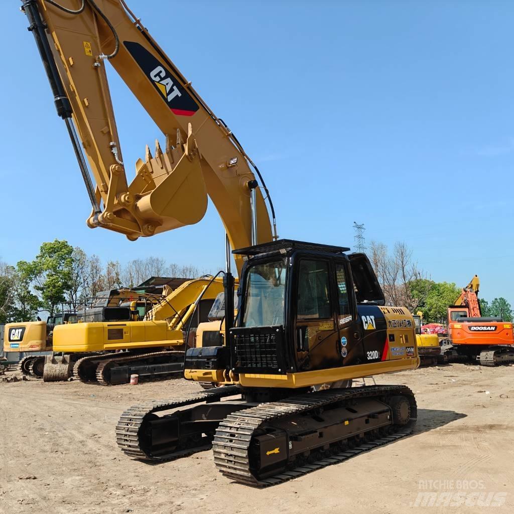 CAT 320D2 Vikšriniai ekskavatoriai