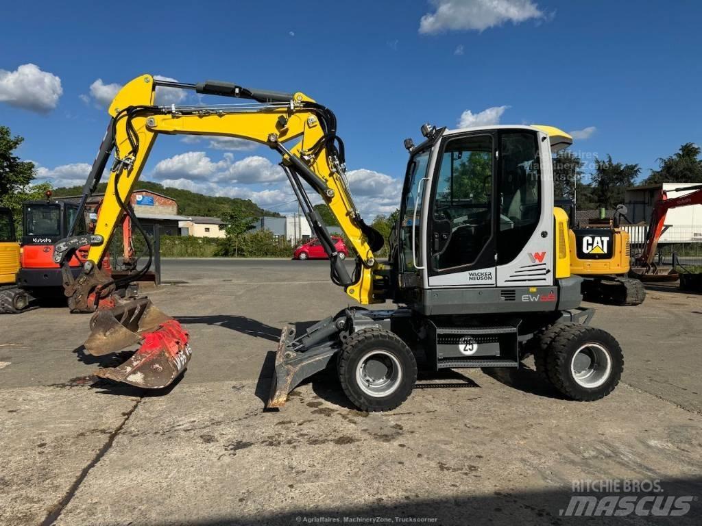 Wacker Neuson EW 65 Ratiniai ekskavatoriai
