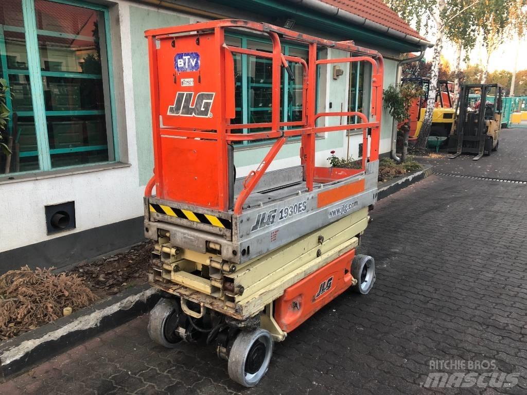 JLG 1930 ES V-2927 Vertikalūs stiebiniai keltuvai
