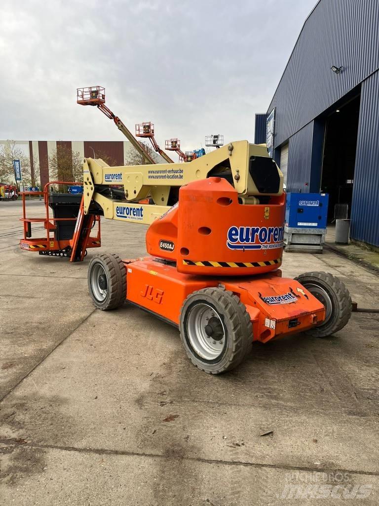 JLG E 450 AJ Alkūniniai keltuvai
