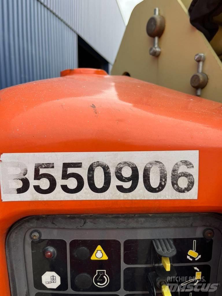JLG E 450 AJ Alkūniniai keltuvai