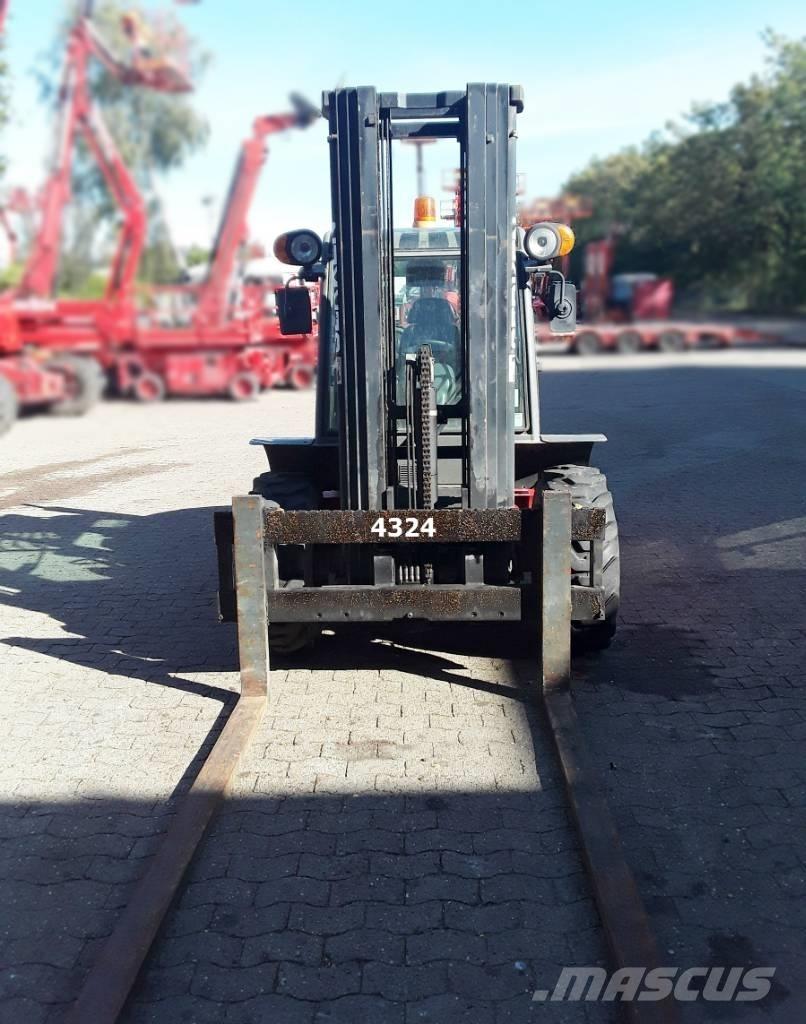 Ausa C 300 H X4 Visureigiai krautuvai