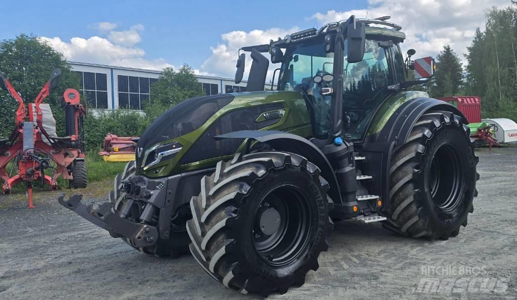 Valtra Q 285 Traktoriai