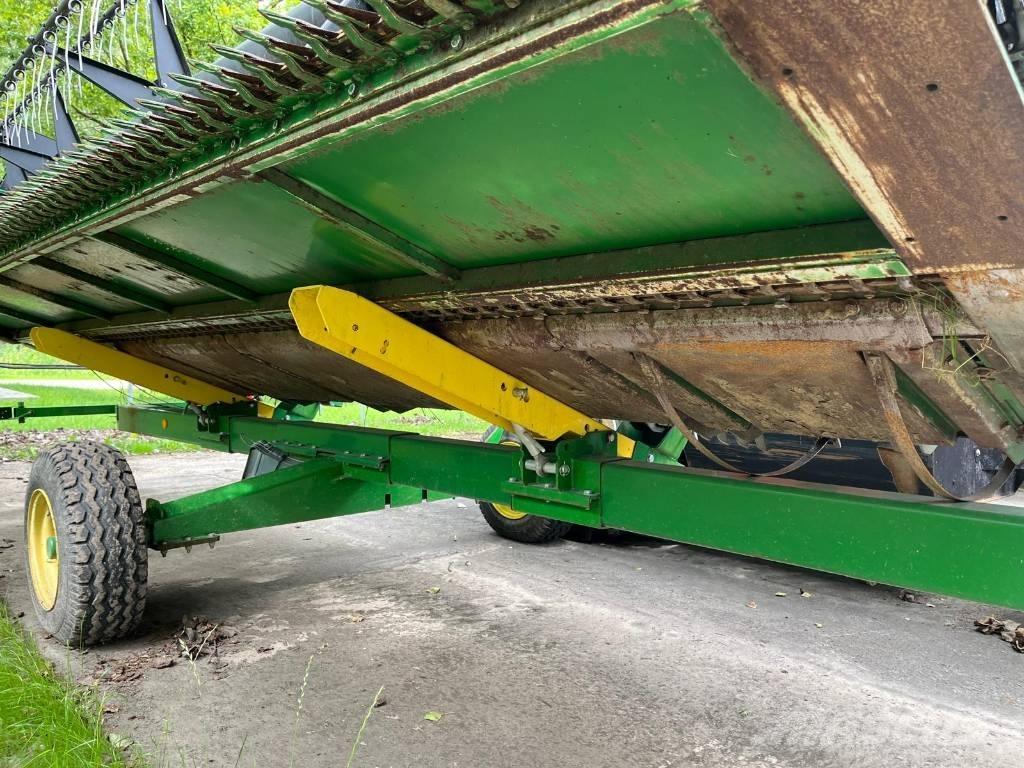 John Deere W 440 Derliaus nuėmimo kombainai