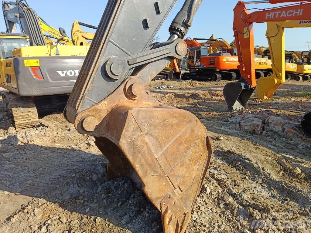Volvo EC 240 Vikšriniai ekskavatoriai