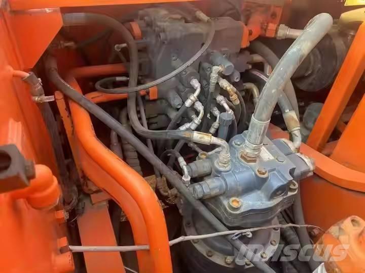Doosan DH 215-9E Vikšriniai ekskavatoriai