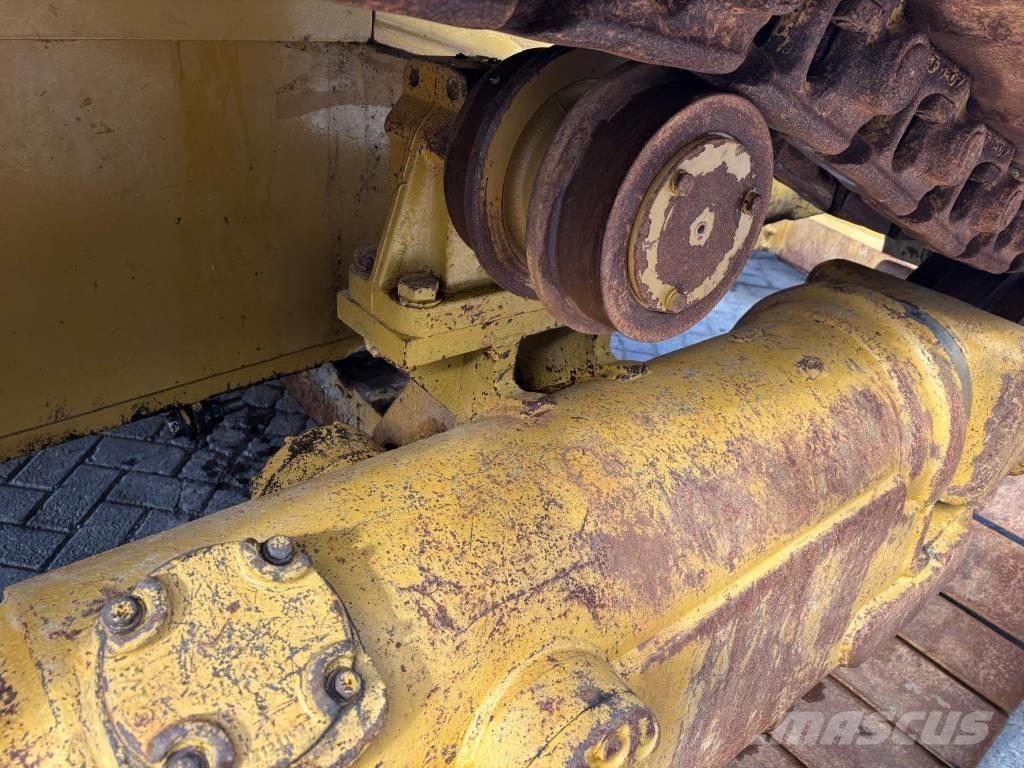 CAT D 6 R XW Vikšriniai buldozeriai