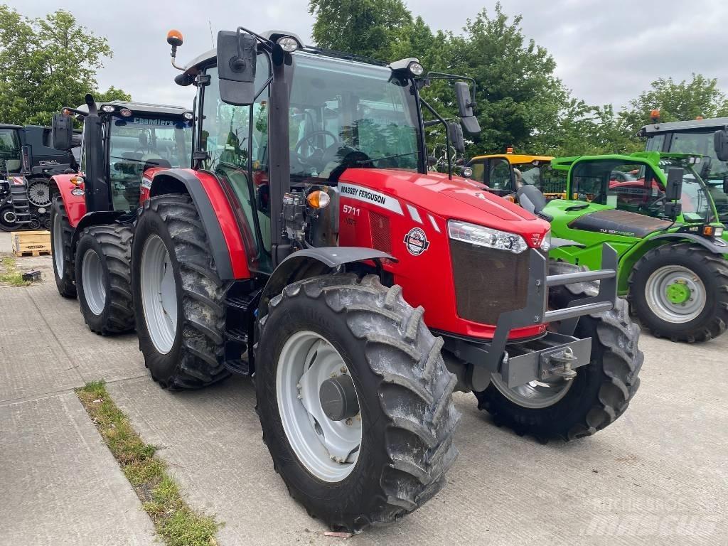 Massey Ferguson 5711 Traktoriai