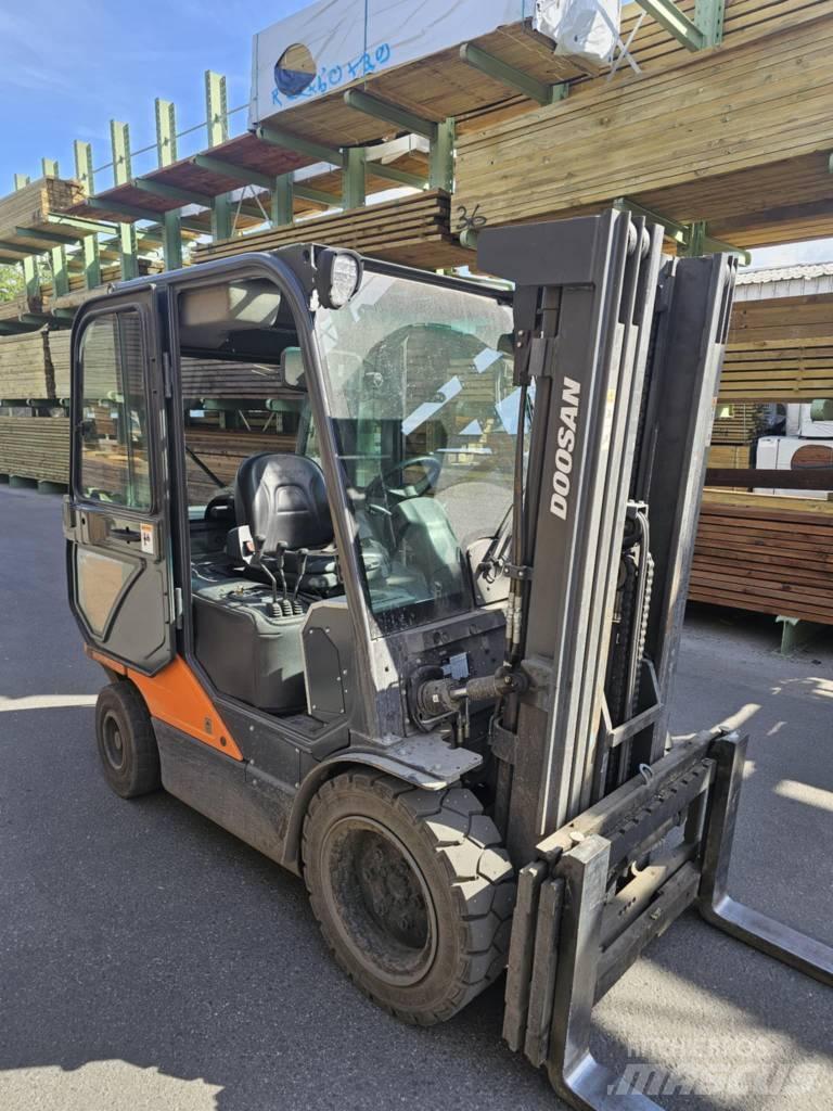 Daewoo Doosan D35C - 7 Dyzeliniai krautuvai