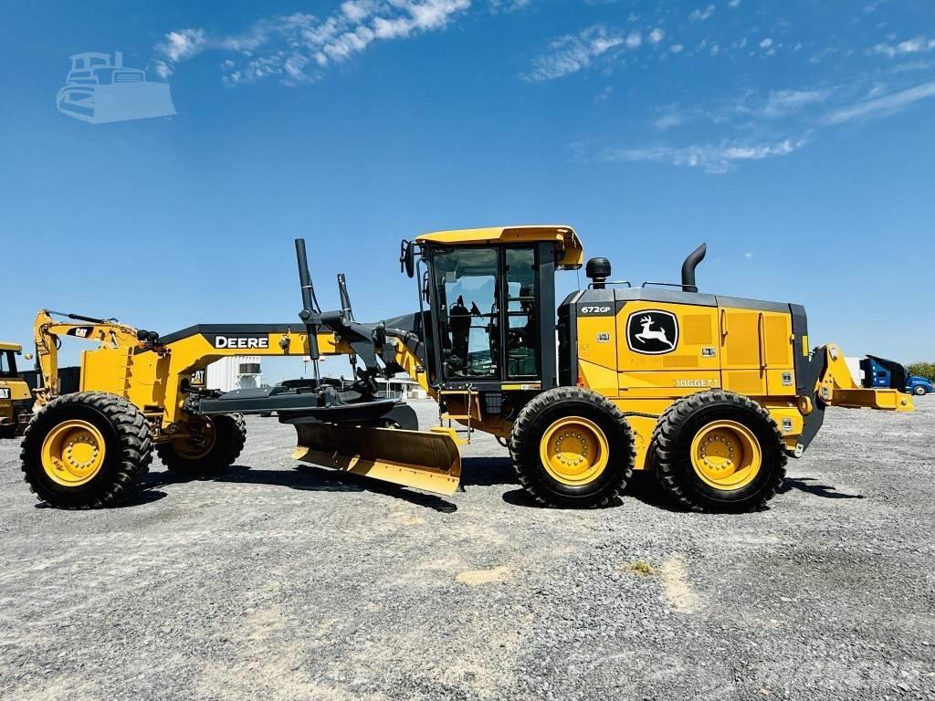 DEERE 672G Greideriai
