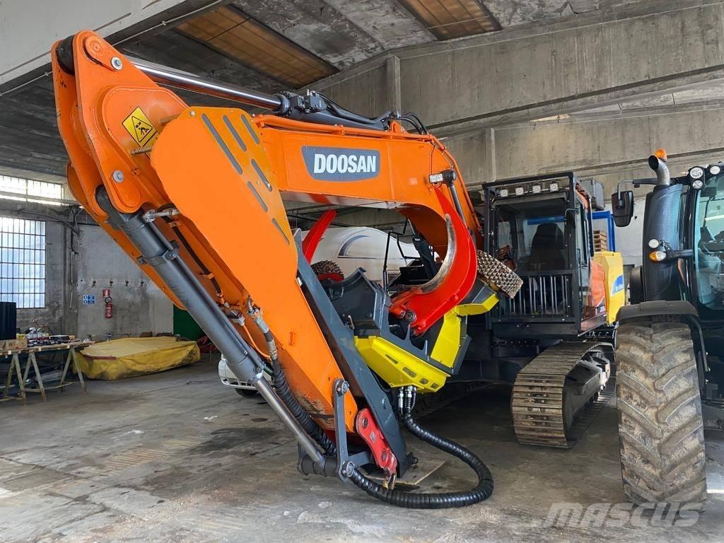 Doosan DX 235 NLC-5 Vikšriniai ekskavatoriai