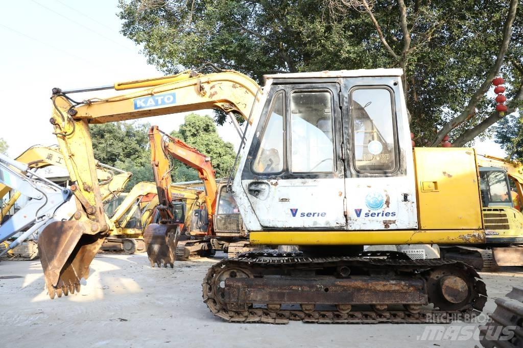 Kato HD 250 V II Vikšriniai ekskavatoriai