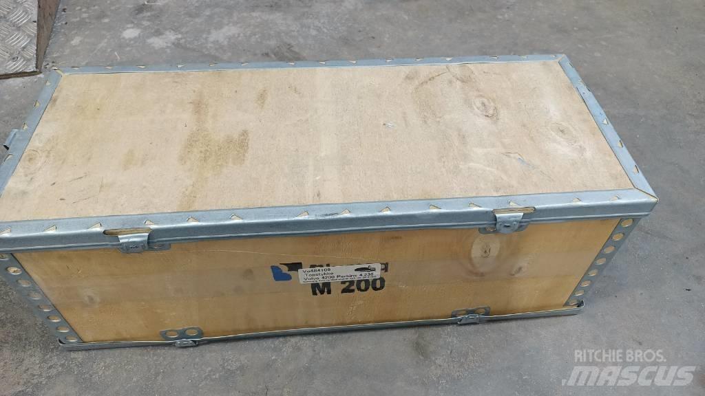 Volvo 4200 Varikliai