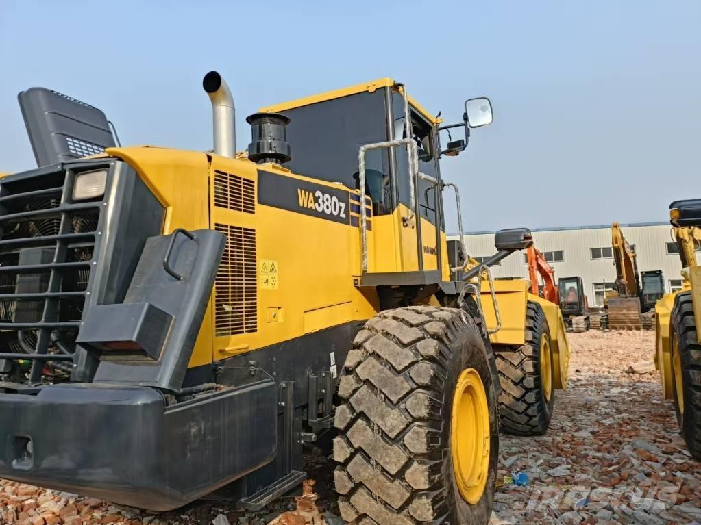 Komatsu WA 380-6 Naudoti ratiniai krautuvai