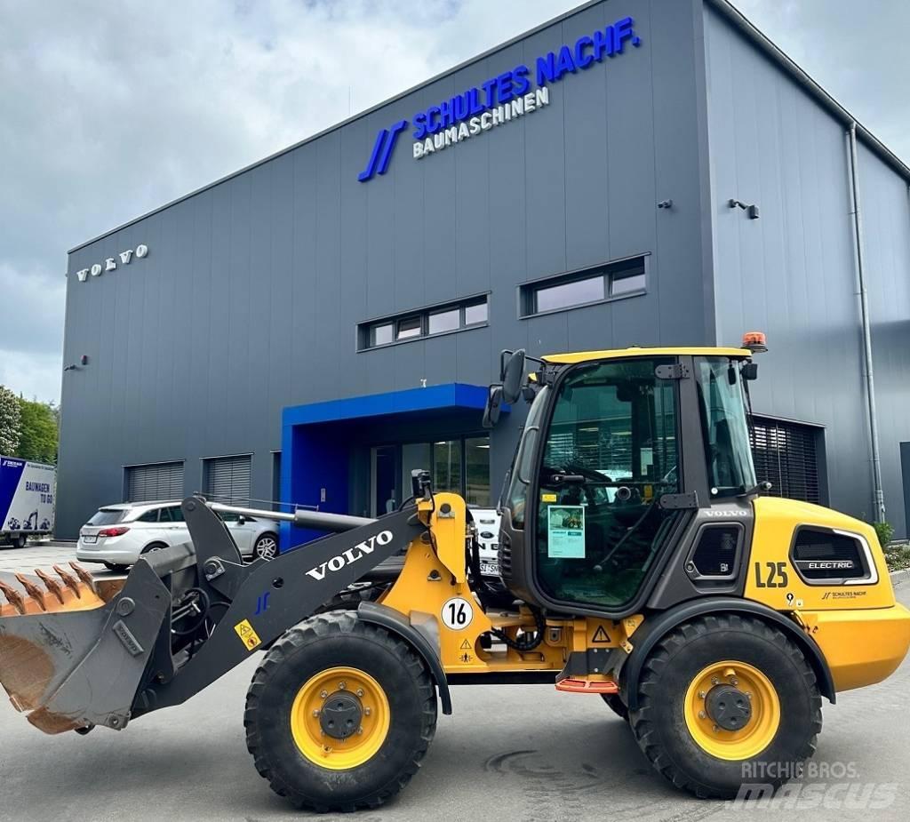 Volvo L 25 Electric Naudoti ratiniai krautuvai