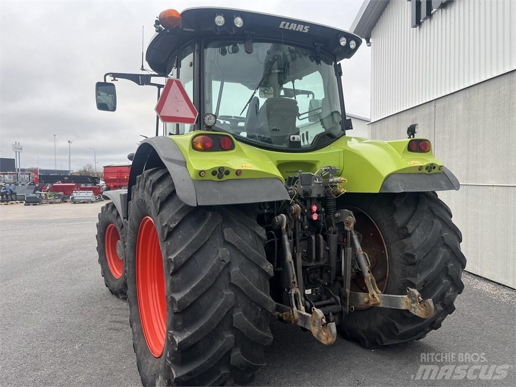 CLAAS Arion 620 Traktoriai