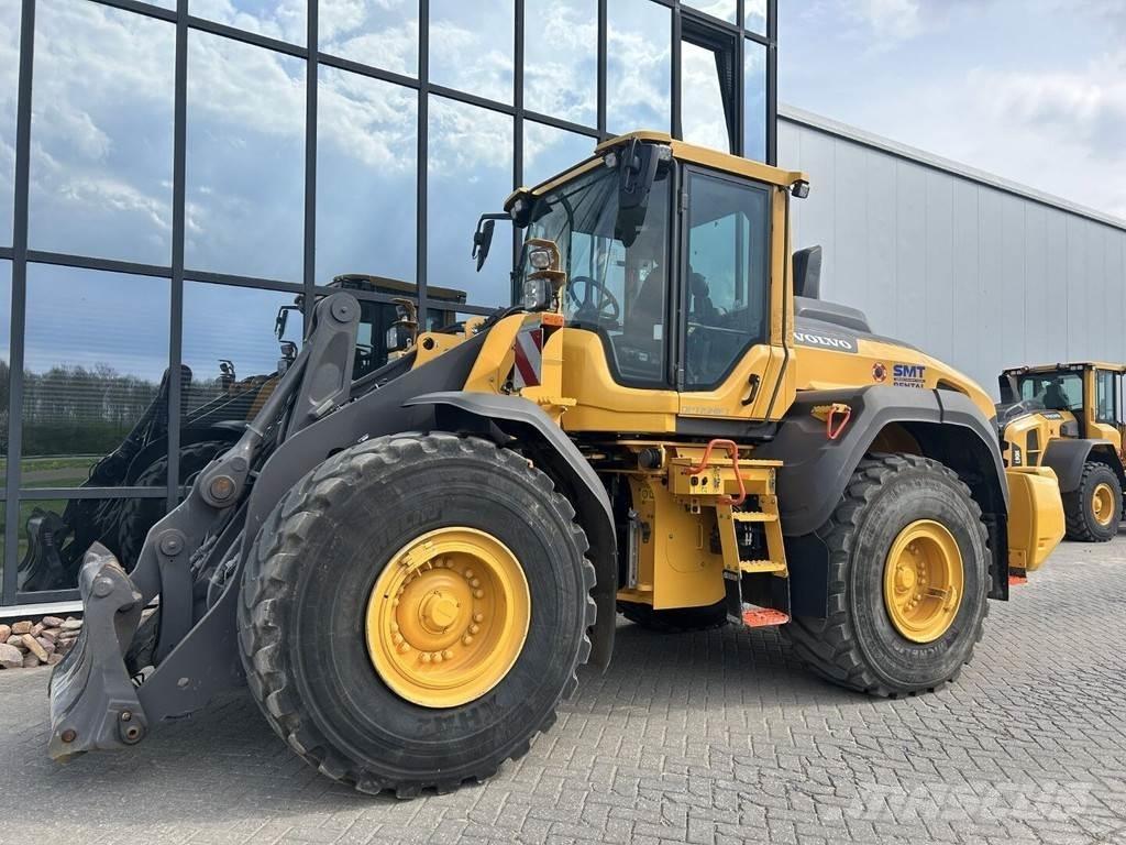 Volvo L110H Naudoti ratiniai krautuvai
