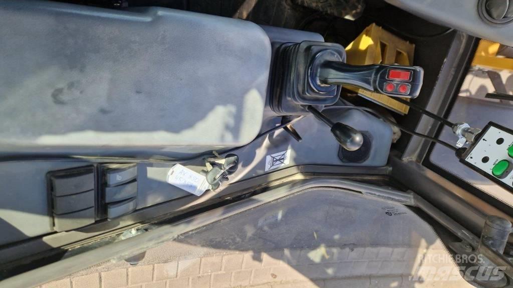 Mecalac AX 850 Naudoti ratiniai krautuvai