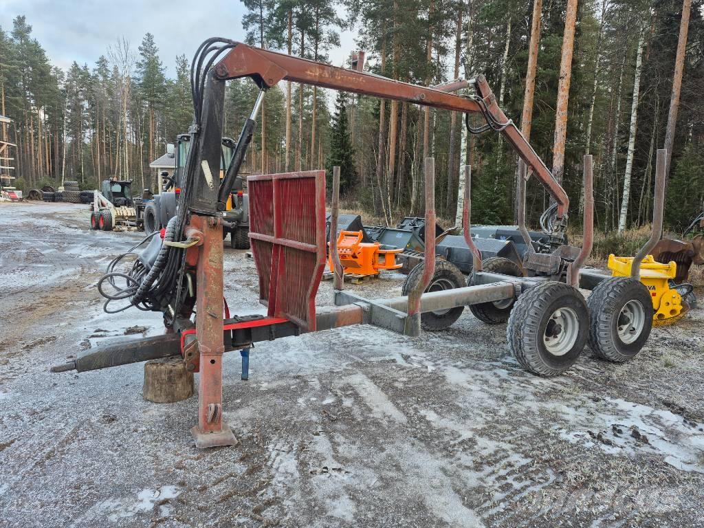 Patu 1800 Miškovežių priekabos