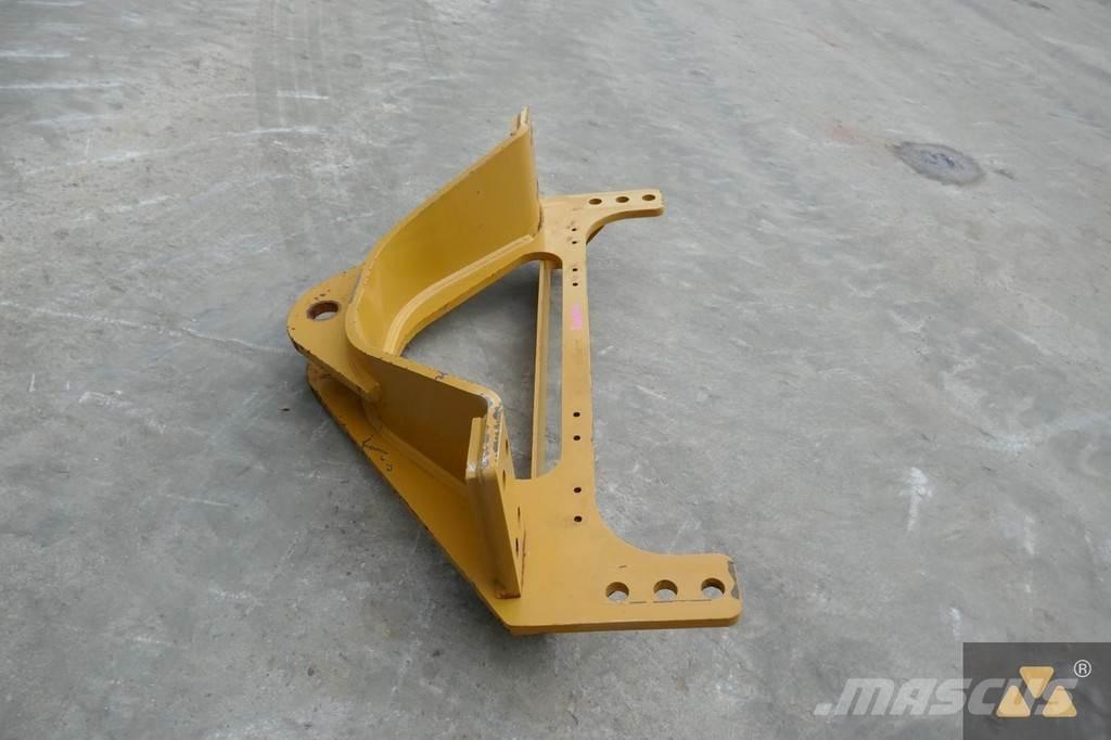 CAT 140M3 Drawbar Kiti naudoti statybos komponentai