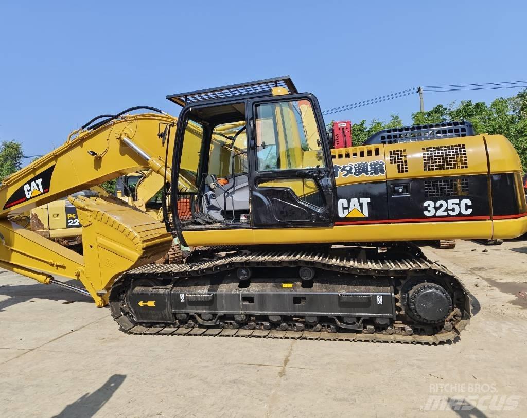 CAT 325 C Vikšriniai ekskavatoriai