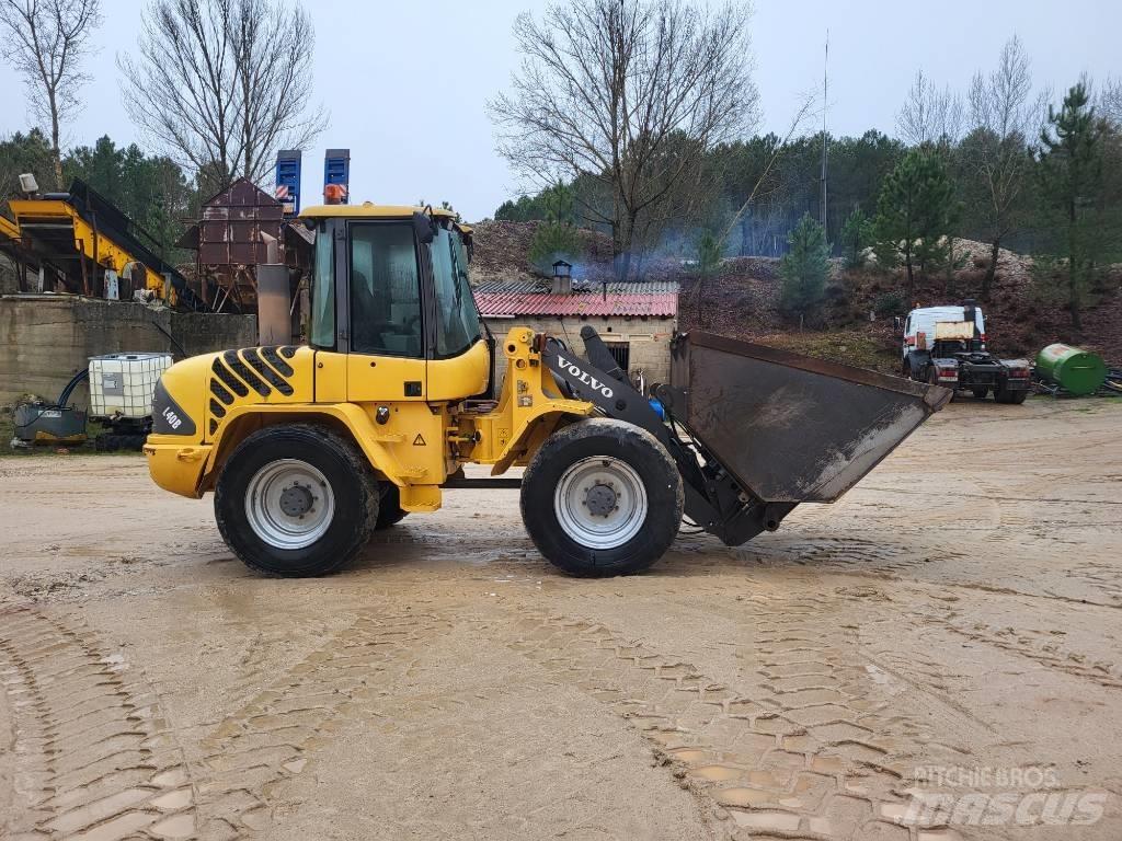 Volvo L 40 B Mini krautuvai