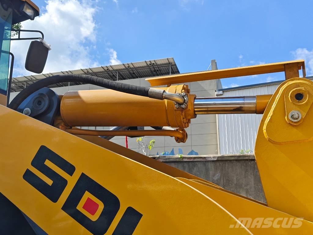 SDLG L 958 F Naudoti ratiniai krautuvai