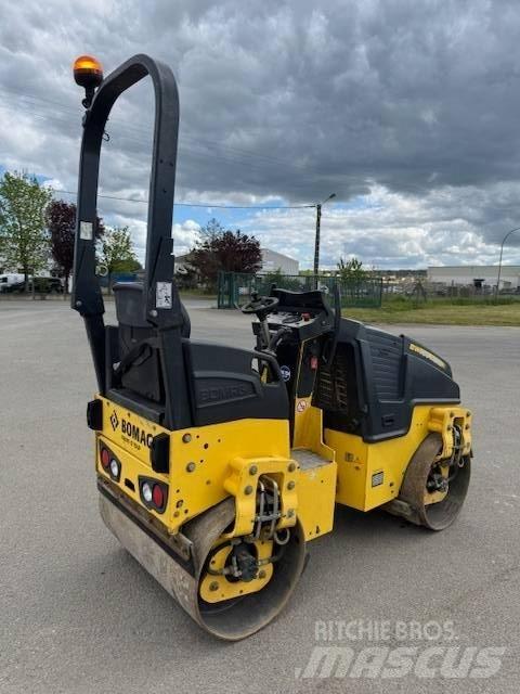 Bomag BW 100 AD M-5 Porinių būgnų volai