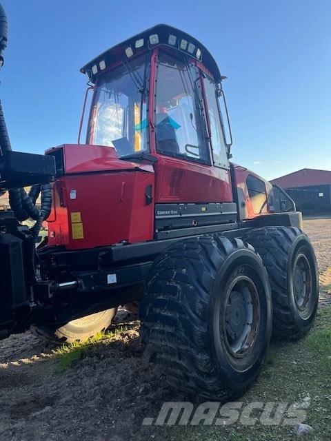 Komatsu XF895-2 Naudoti miškovežiai (Forvarderiai)