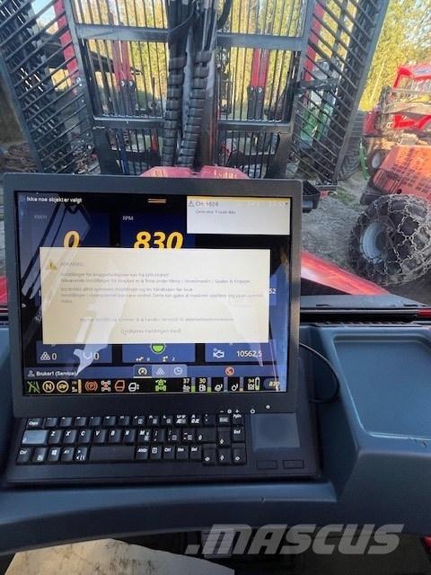 Komatsu XF895-2 Naudoti miškovežiai (Forvarderiai)