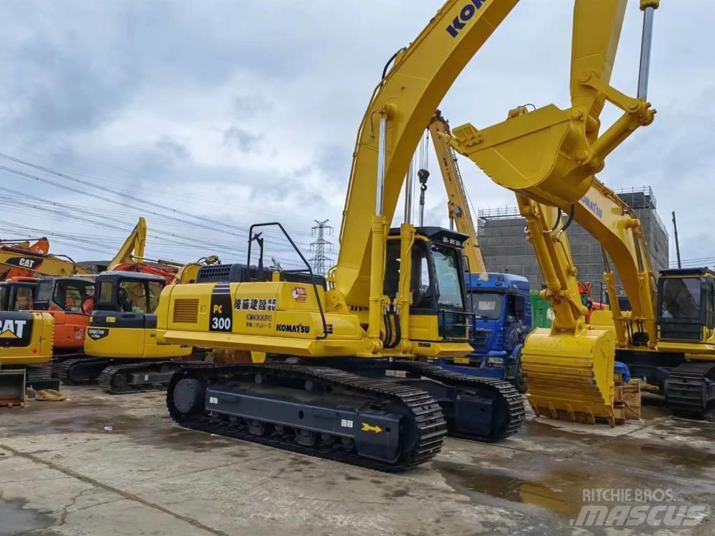 Komatsu PC 300 Vikšriniai ekskavatoriai