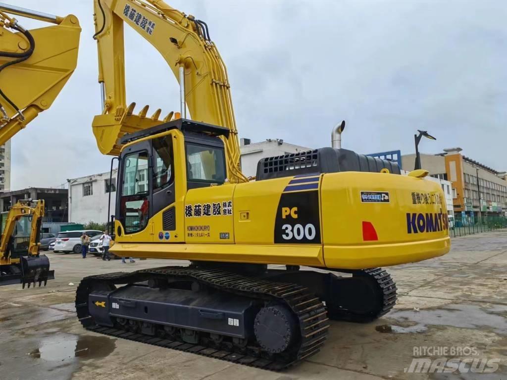 Komatsu PC 300 Vikšriniai ekskavatoriai