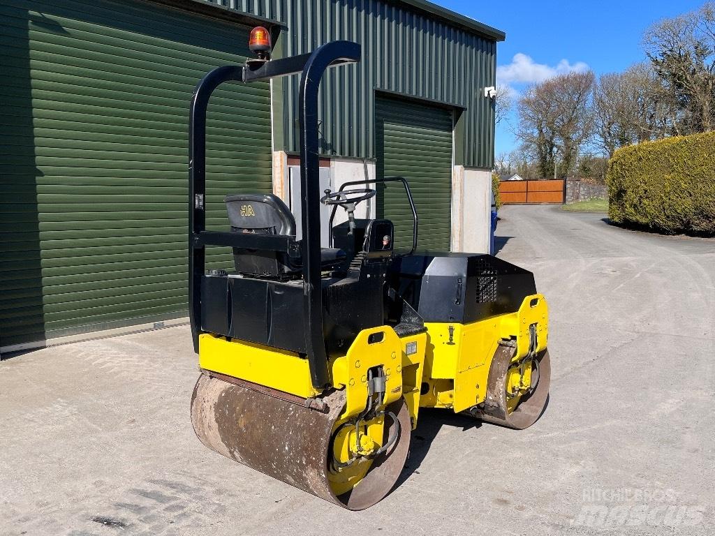 Bomag BW 120 AD-3 Porinių būgnų volai