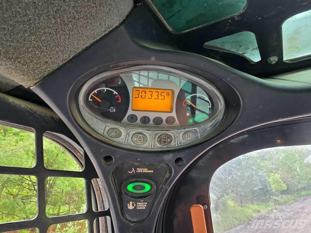 Bobcat T 770 Krautuvai su šoniniu pasukimu