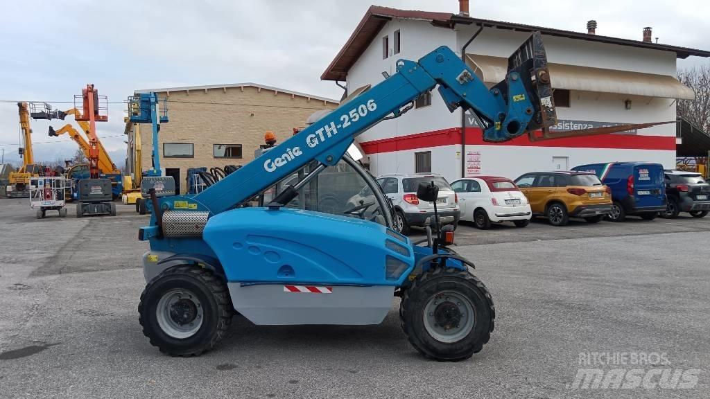 Terex Genie 2506 Teleskopiniai krautuvai