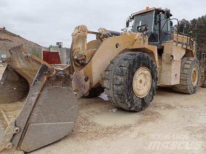 CAT 988K Naudoti ratiniai krautuvai