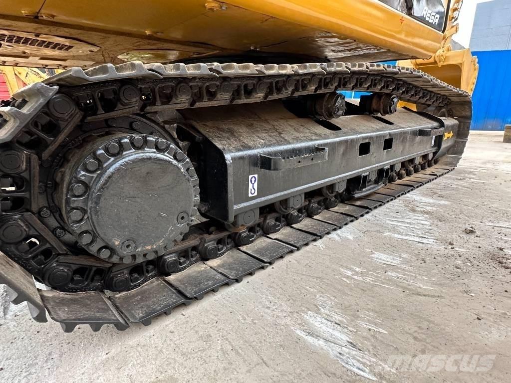 CAT 330 D Vikšriniai ekskavatoriai